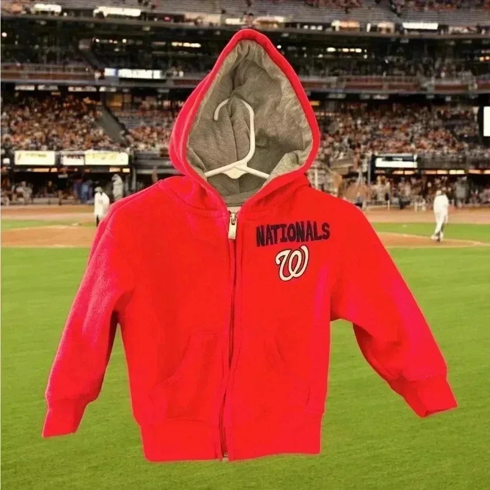 Majestic Authentic Washington Nationals 2T zip hoodie. Discount w bundling!